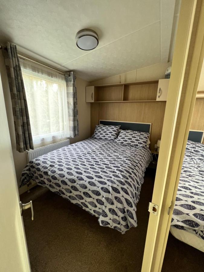 Mollys Retreat Pet Friendly Three Bed Caravan With Small Garden Newquay Bay Resort Quieter Area Of Park المظهر الخارجي الصورة